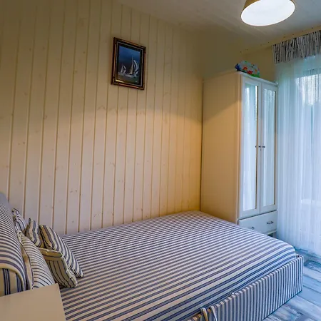 Balaton Row House * Tihany