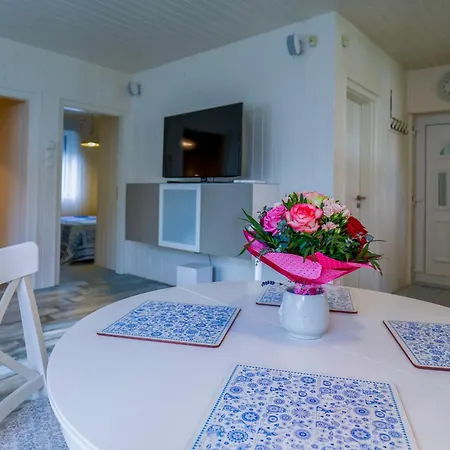 Balaton Row House Tihany